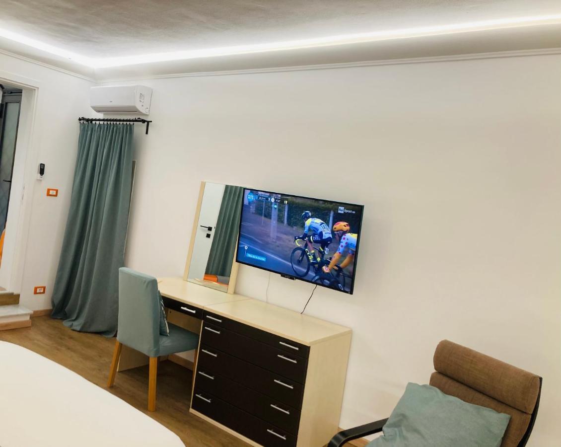 Lavica Di Mezzo Apartments Katánie Exteriér fotografie