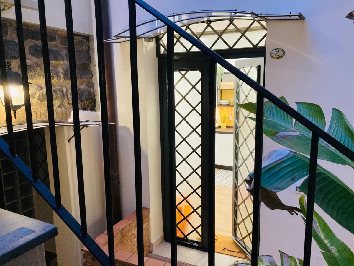 Lavica Di Mezzo Apartments Katánie Exteriér fotografie